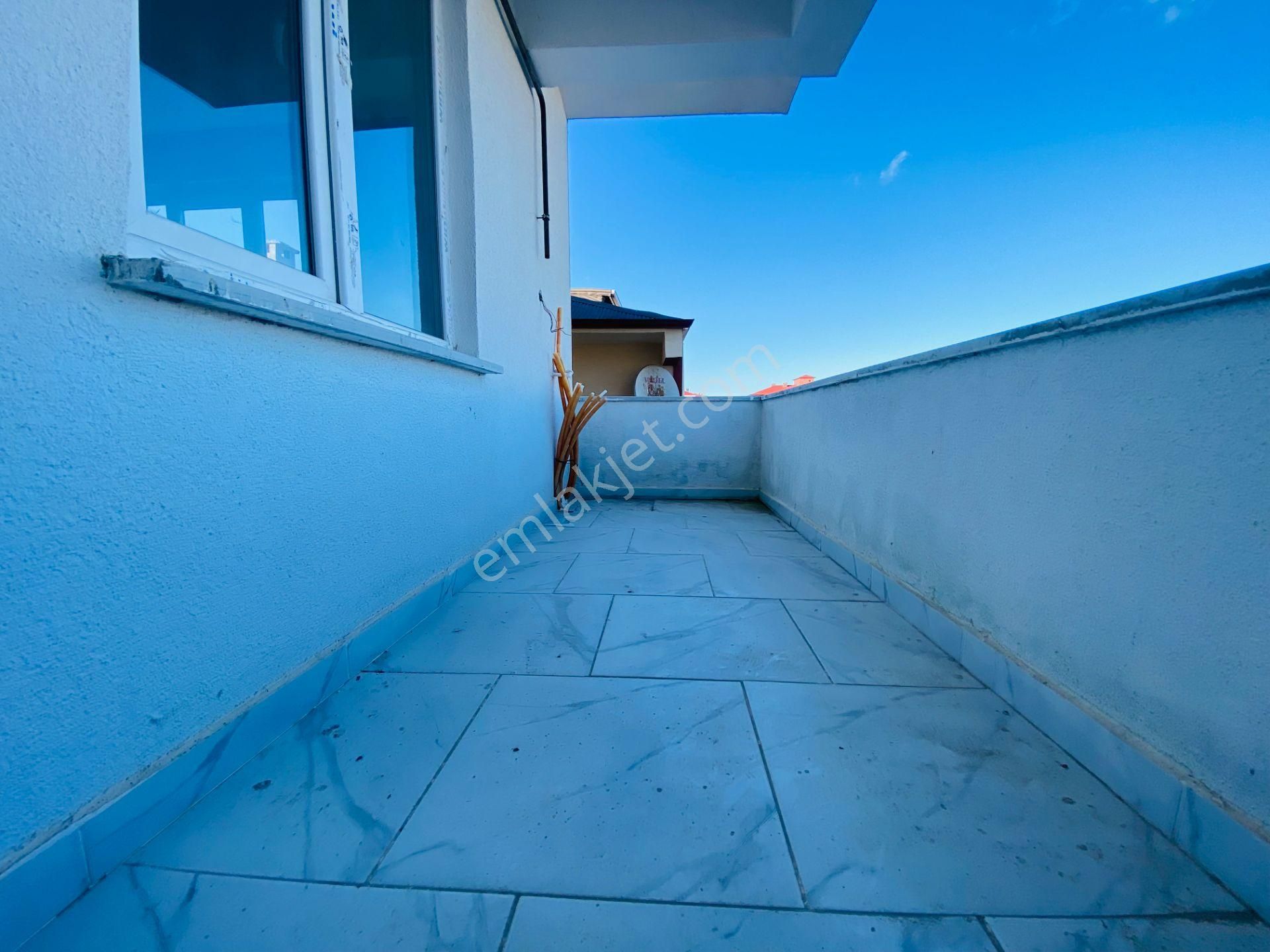 Güven'den Kapaklı'da Caddeye Yakın Ara Kat Ön Cephe 2+1 Daire - Görsel 9