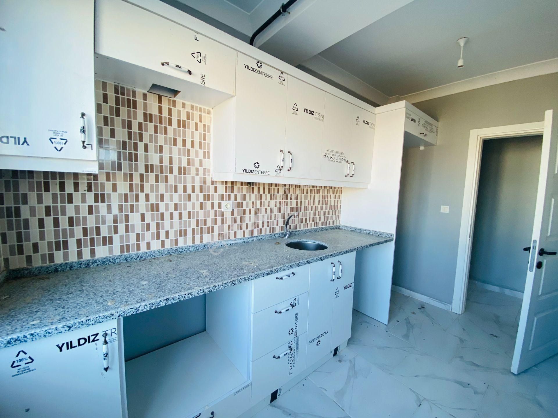 Güven'den Kapaklı'da Caddeye Yakın Ara Kat Ön Cephe 2+1 Daire - Görsel 8