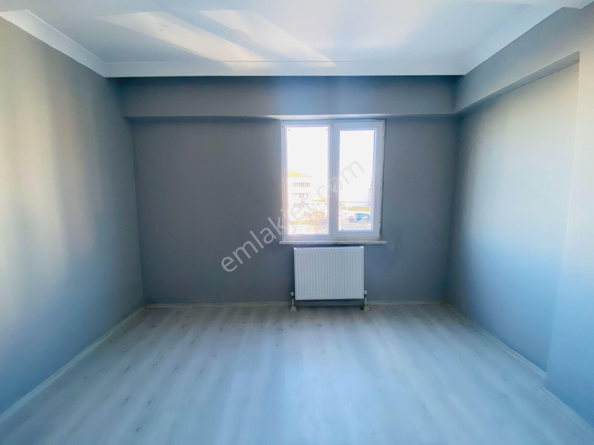 Güven'den Kapaklı'da Caddeye Yakın Ara Kat Ön Cephe 2+1 Daire - Görsel 10