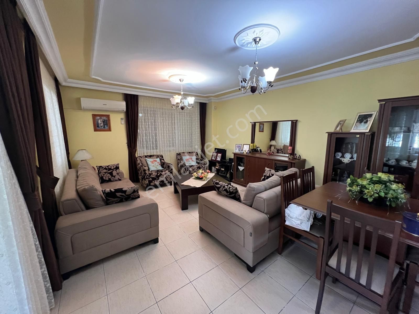 Site İçerisinde Eşyalı 3 Katlı Yapılı Villa - Görsel 19