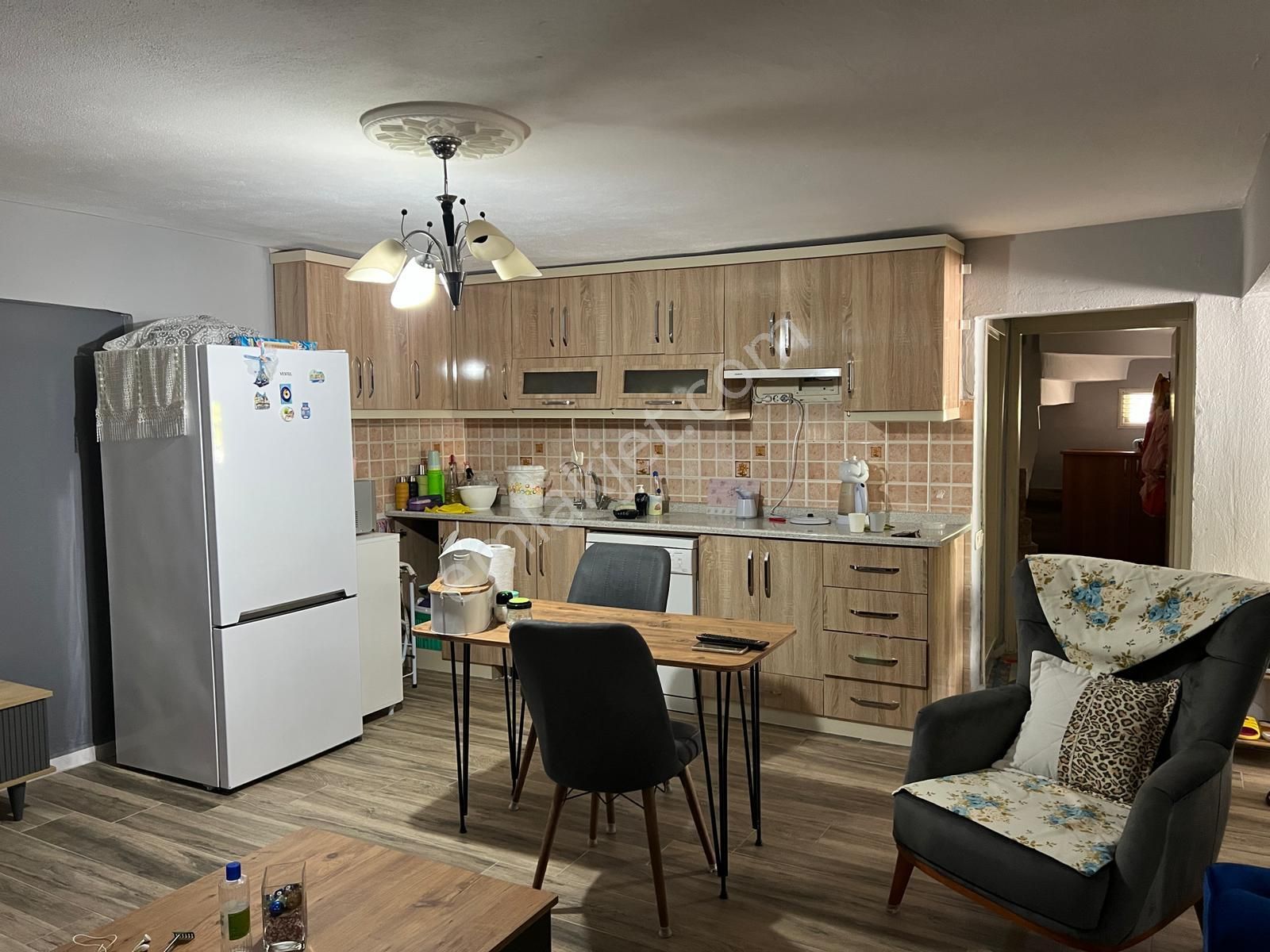 Site İçerisinde Eşyalı 3 Katlı Yapılı Villa - Görsel 30