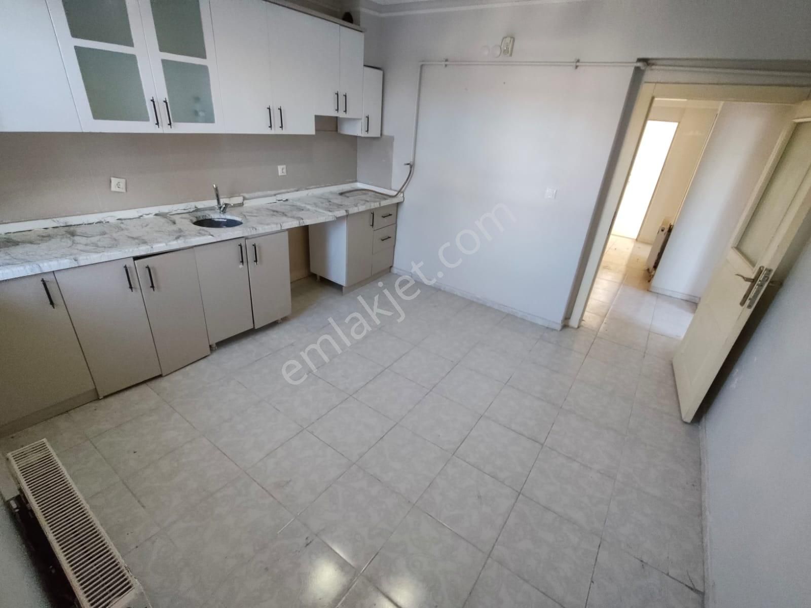 Yılmaz Gayrimenkulden Malazgirt Mahallesinde 2+1 Ön Cephe 17.000 Pazarlıklı Fırsat Kiralık Daire - Görsel 13