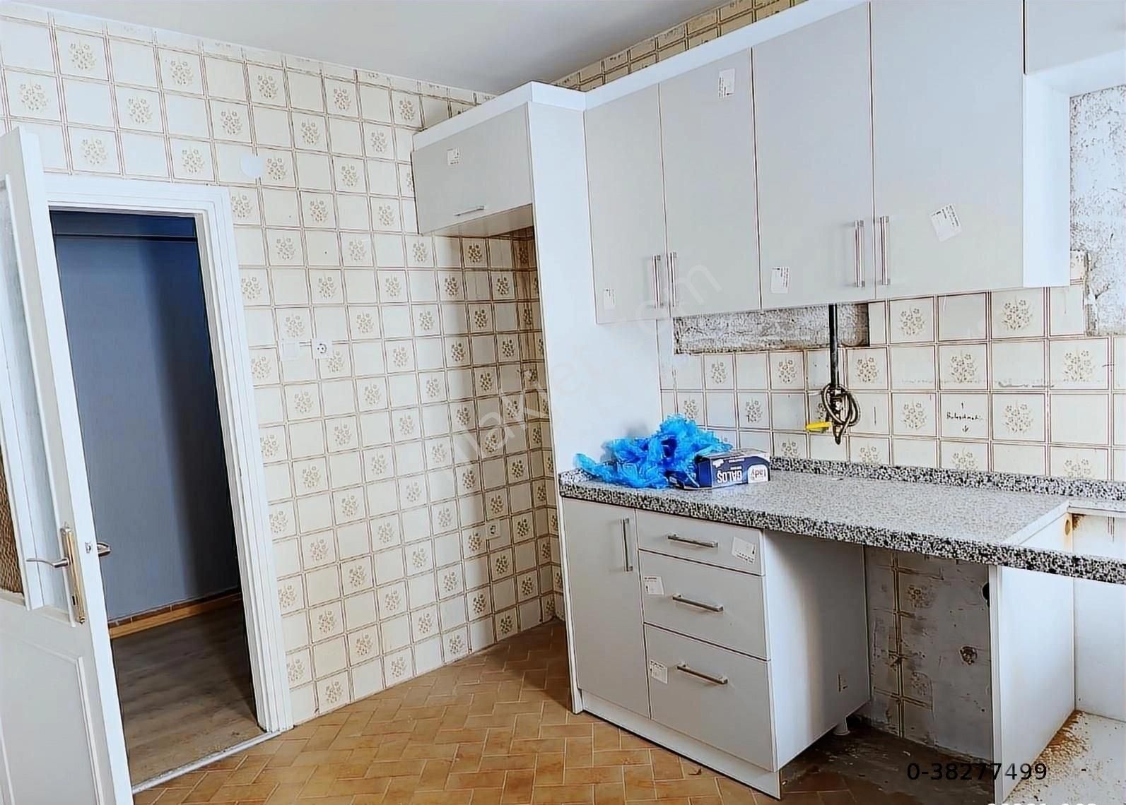 Avcılar Merkez 3+1 150 M2 3.kat - Görsel 13