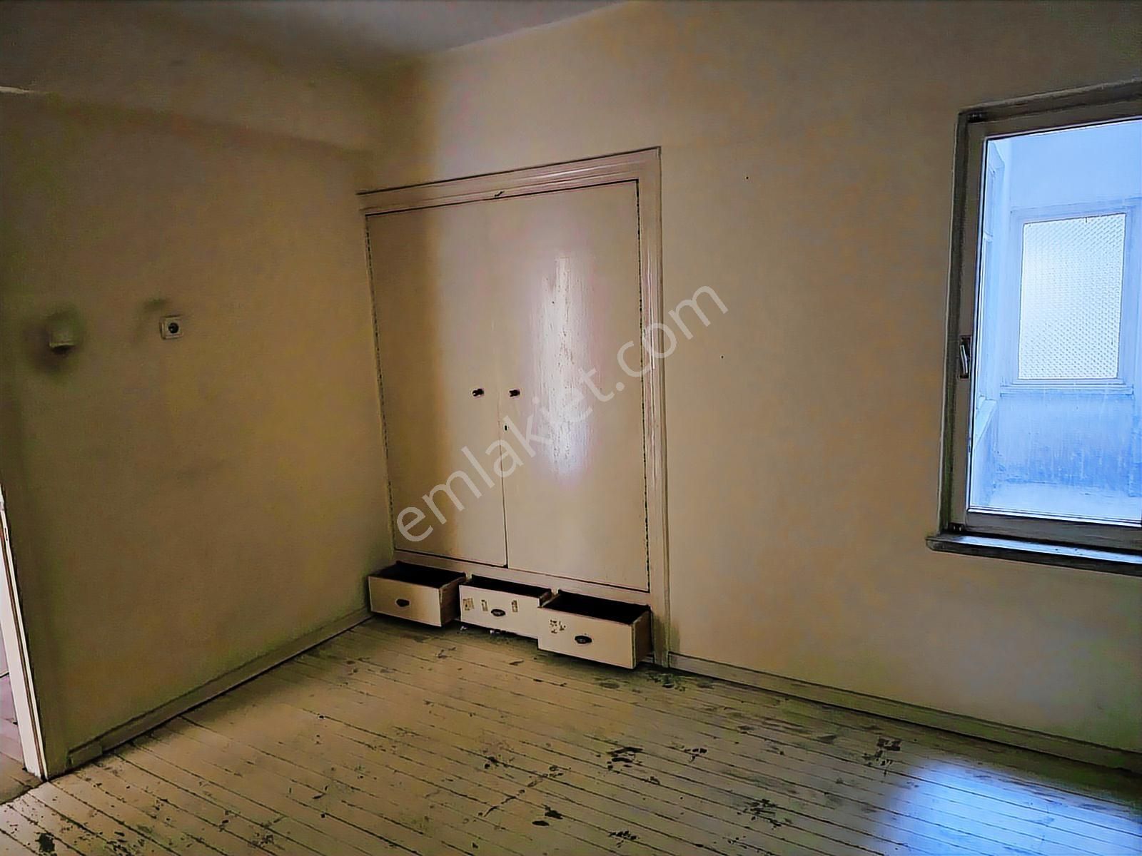 Yağcılar İçinde Satılık 6+1 Daire 219 M2 Teraslı 2. Kat - Görsel 5