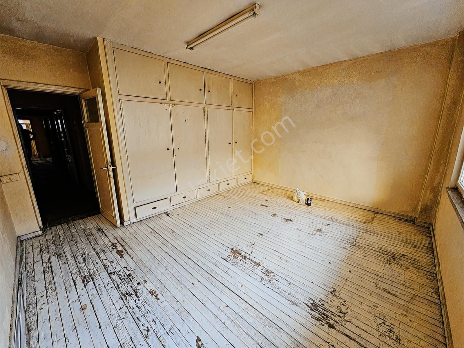 Yağcılar İçinde Satılık 6+1 Daire 219 M2 Teraslı 2. Kat - Görsel 16