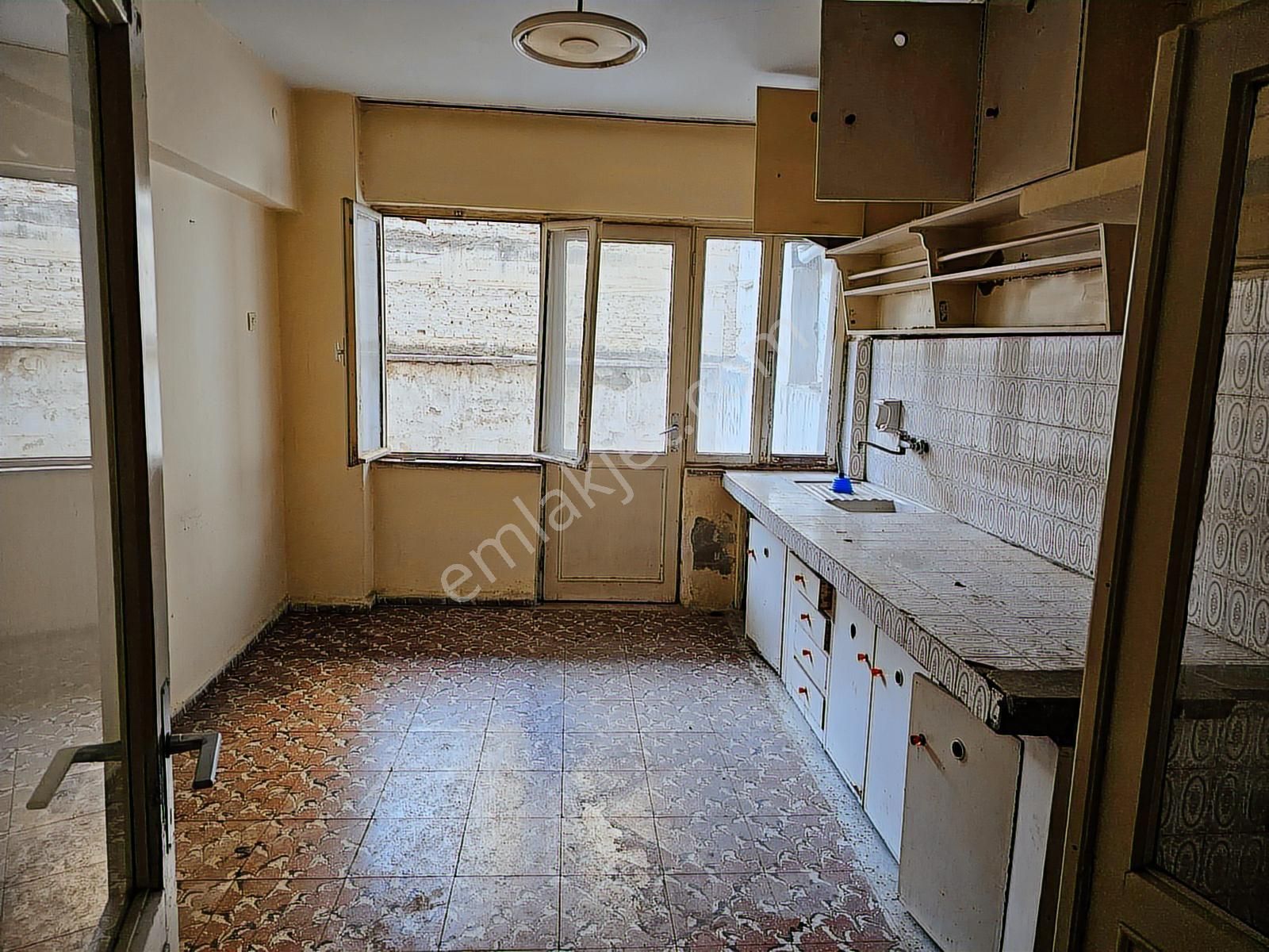 Yağcılar İçinde Satılık 6+1 Daire 219 M2 Teraslı 2. Kat - Görsel 28