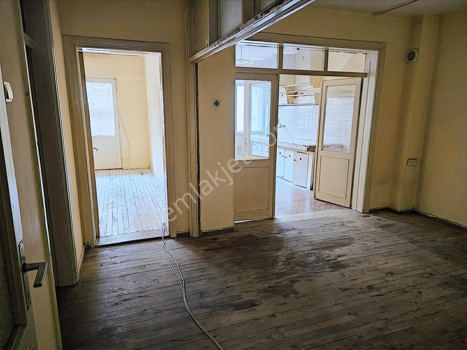 Yağcılar İçinde Satılık 6+1 Daire 219 M2 Teraslı 2. Kat - Görsel 31