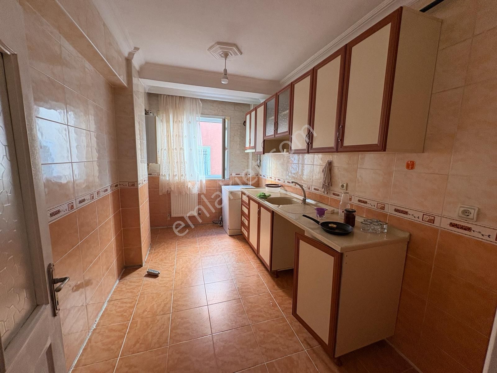 Mustafa Kemal Paşada Merkezi Konum Da2+1 Ara Kat Kiralık Daire