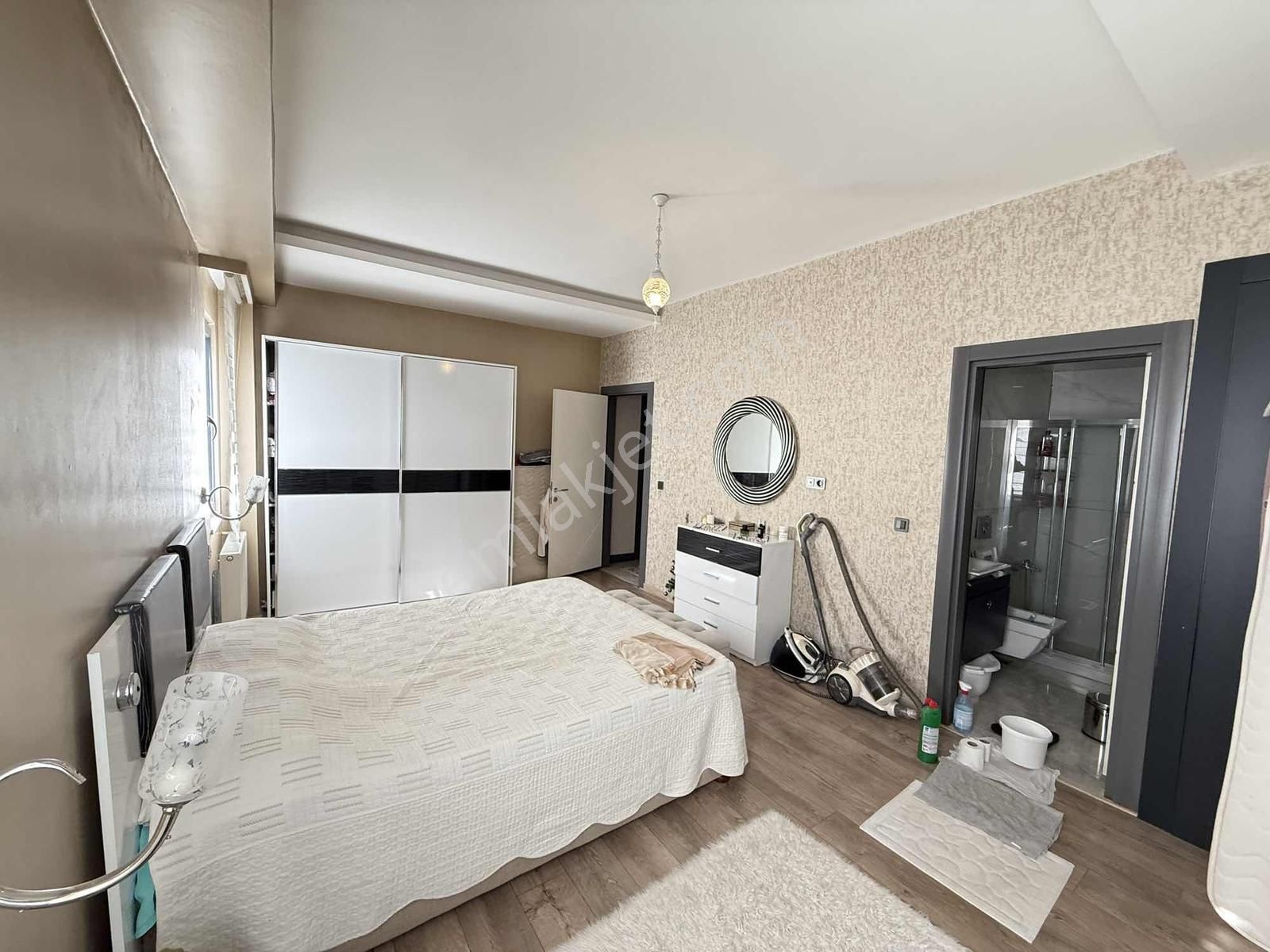 Atakent'te Köşebaşı Cadde Üstü 4+1 Arakat Uygun Daire - Görsel 33