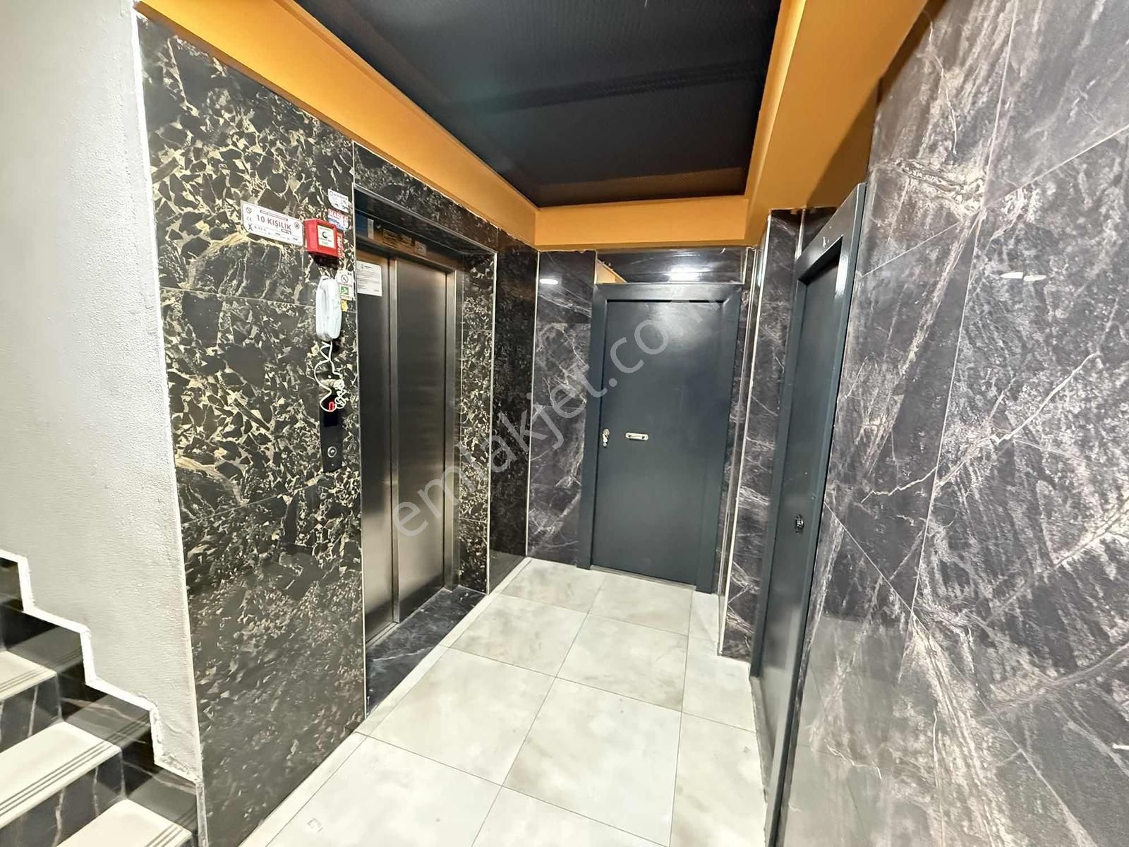 Atakent'te Köşebaşı Cadde Üstü 4+1 Arakat Uygun Daire - Görsel 26