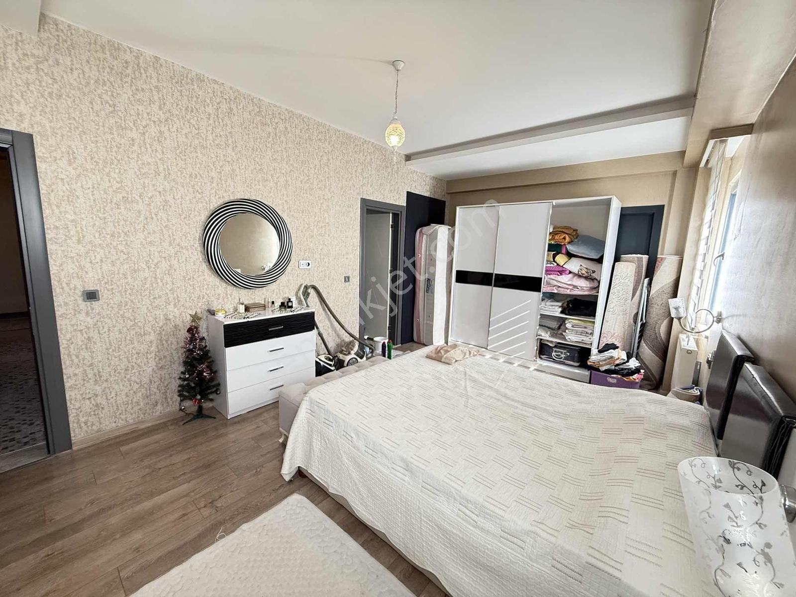 Atakent'te Köşebaşı Cadde Üstü 4+1 Arakat Uygun Daire - Görsel 31