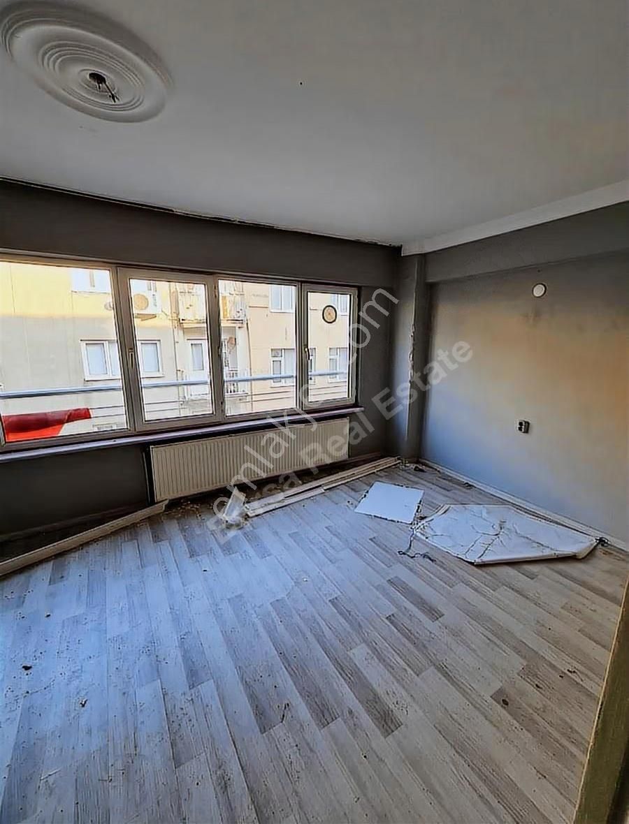 Selimiye Mahallesinde Fırsat 2+1 Daire - Görsel 9