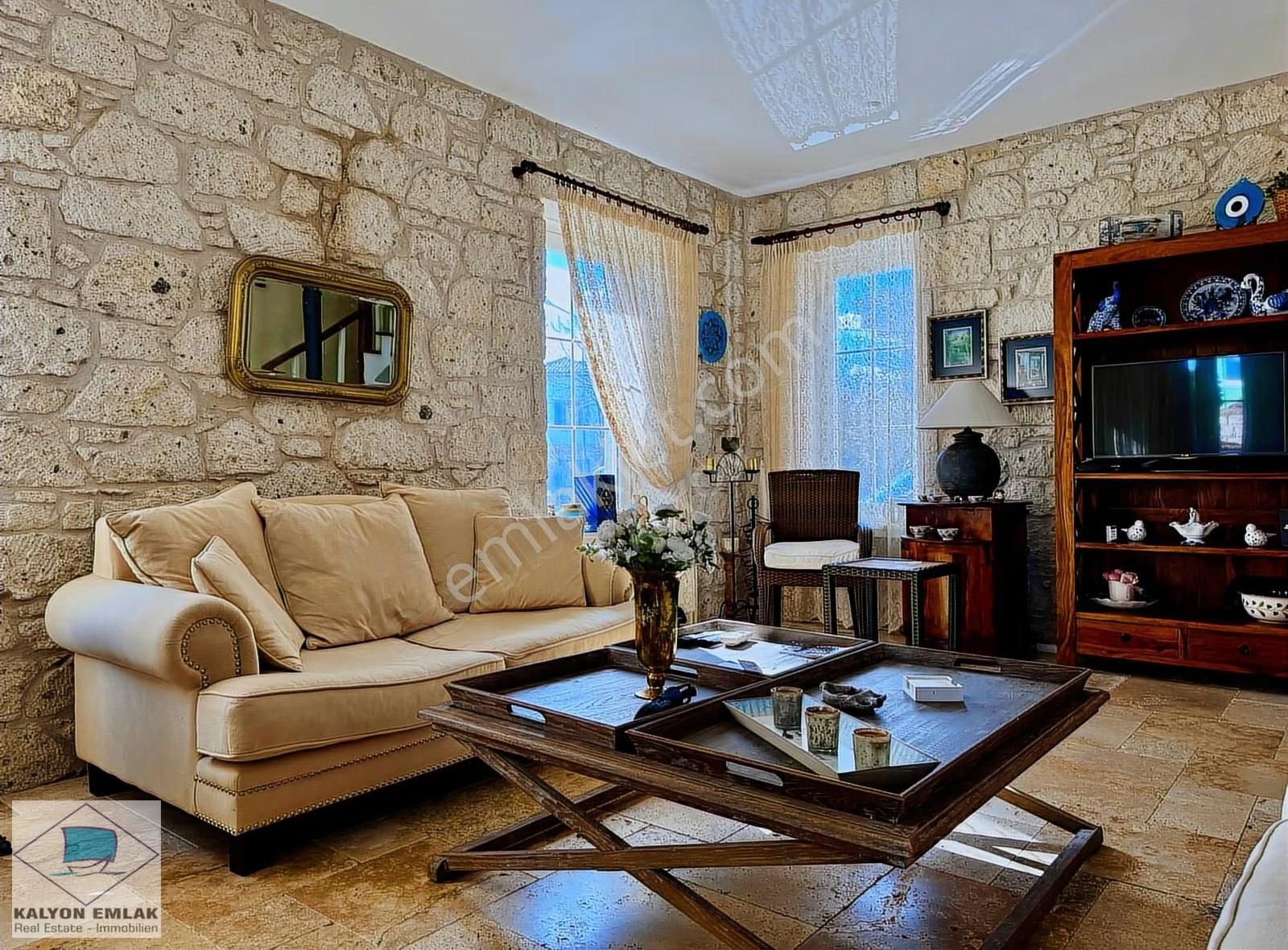 Kalyon'dan Alaçatı Köy İçi - Hacımemiş'te Müstakil Havuzlu Villa - Görsel 21