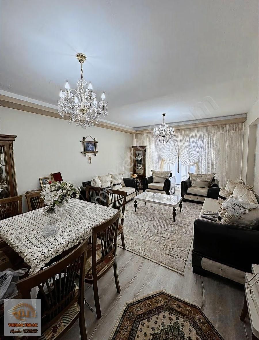 İstiklal Mahallesinde Satılık 3+1 Geniş Ve Konforlu Daire - Görsel 16