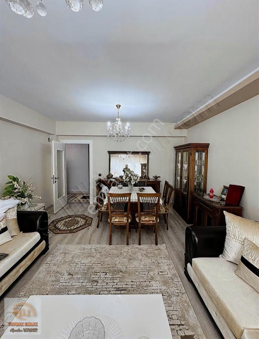 İstiklal Mahallesinde Satılık 3+1 Geniş Ve Konforlu Daire - Görsel 17