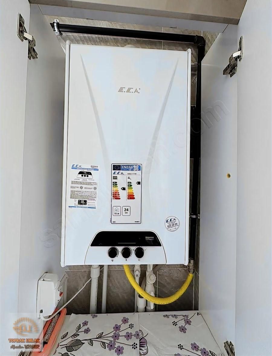 İstiklal Mahallesinde Satılık 3+1 Geniş Ve Konforlu Daire - Görsel 2