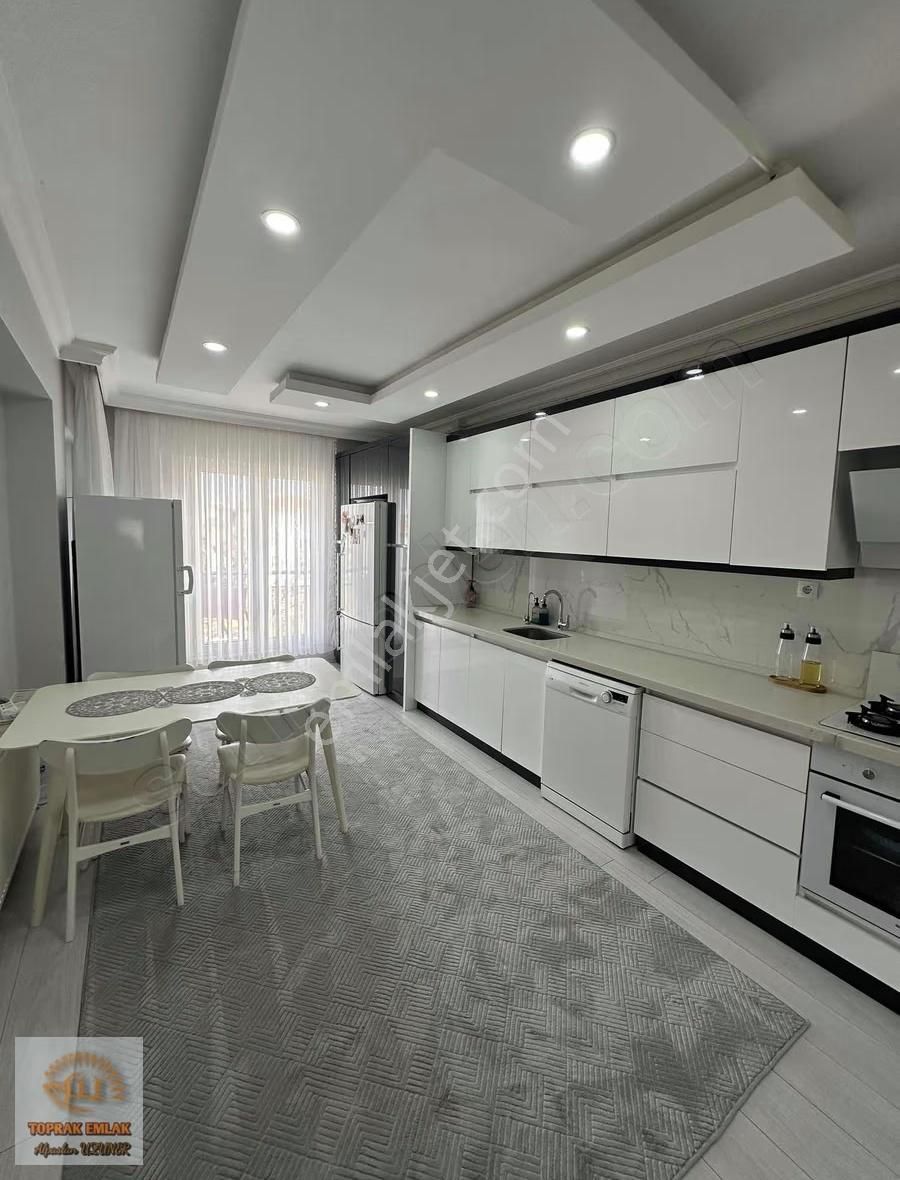 Şentepe Mahallesinde Geniş, Ferah 3+1 Satılık Daire