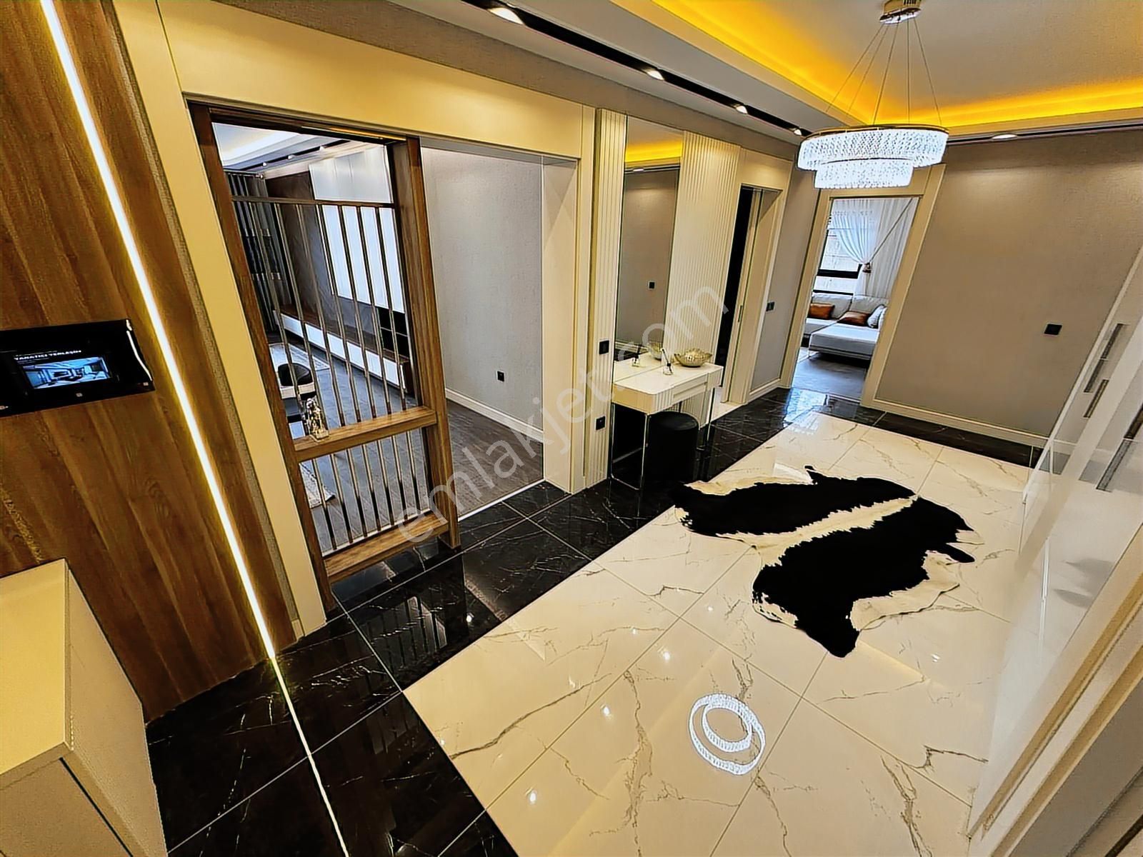 Teras Ovacık'ta Full Eşyalı Lüks Özel Tasarım Örnek Daire - Görsel 11