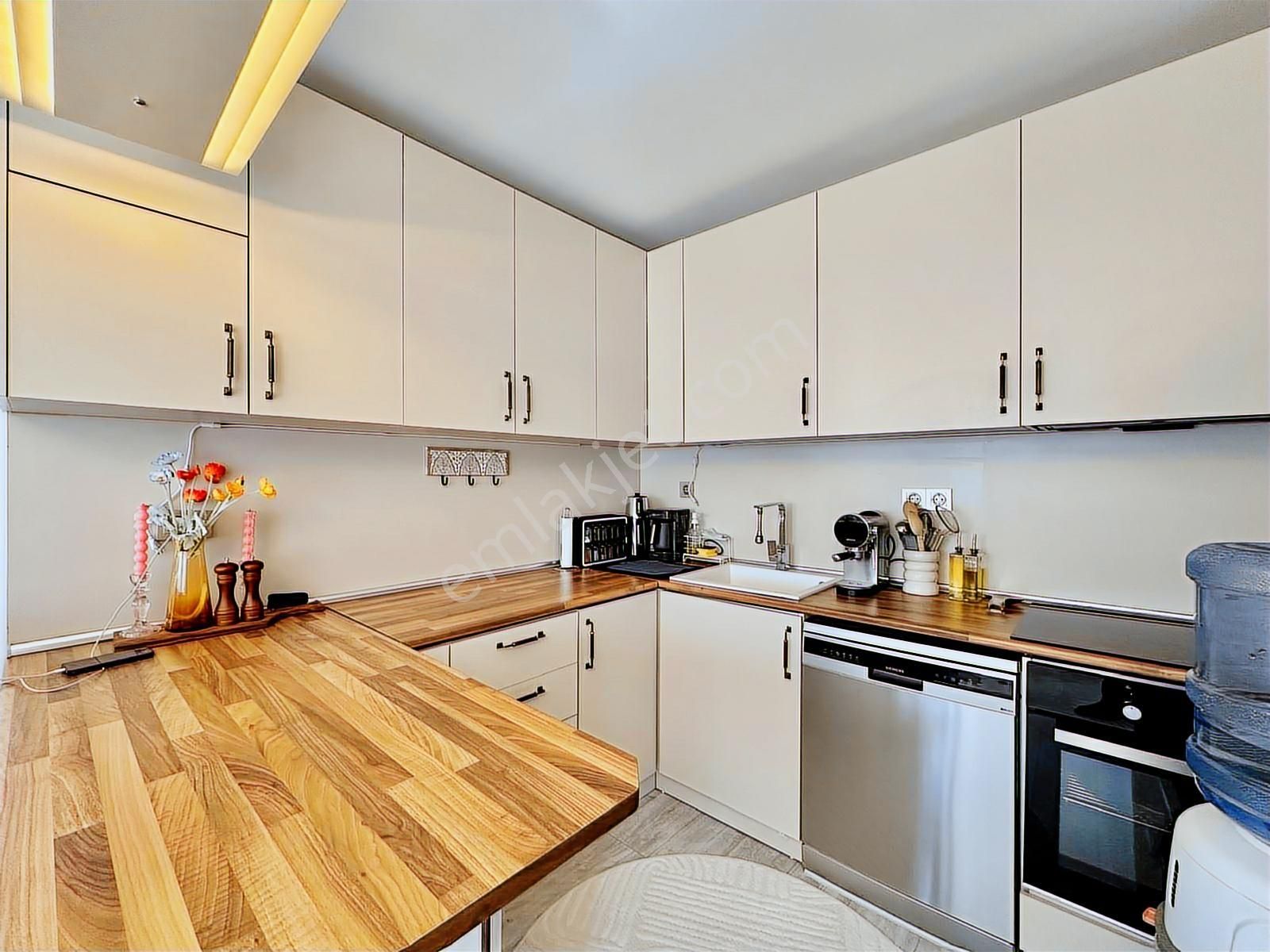 Redstone Castle Gala Batıkent E Tipi Eşyalı Satılık 1+1 - Görsel 23