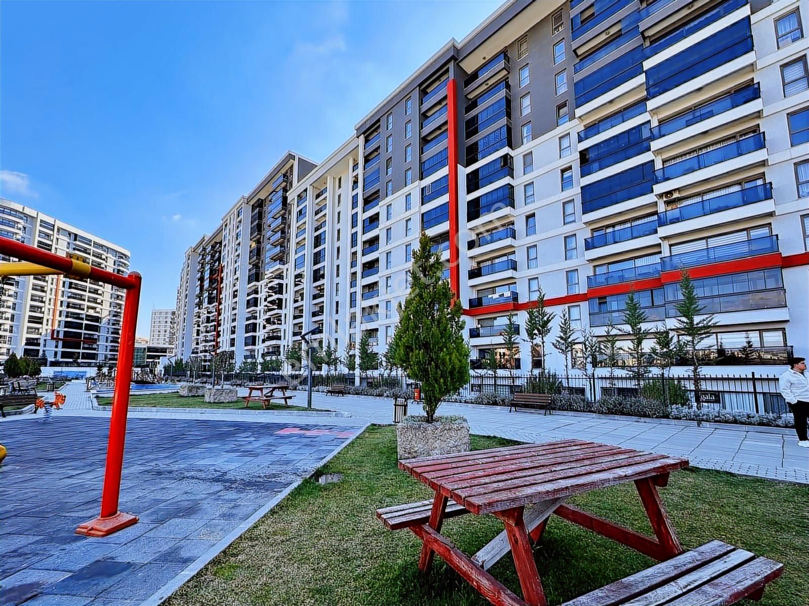 Redstone Castle Gala Batıkent E Tipi Eşyalı Satılık 1+1 - Görsel 21