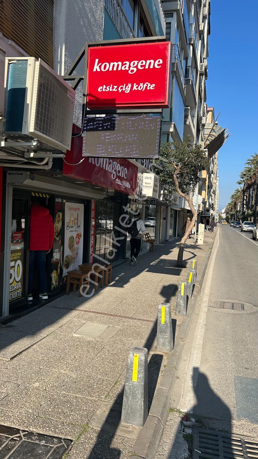 Alsancak Talatpaşa Bulvarında Devren Kiralık Çiğ Köfte Dükkanı - Görsel 3