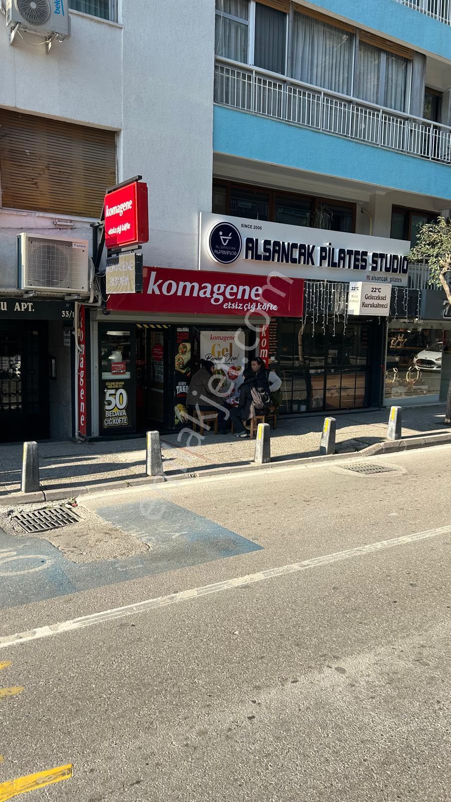 Alsancak Talatpaşa Bulvarında Devren Kiralık Çiğ Köfte Dükkanı - Görsel 6