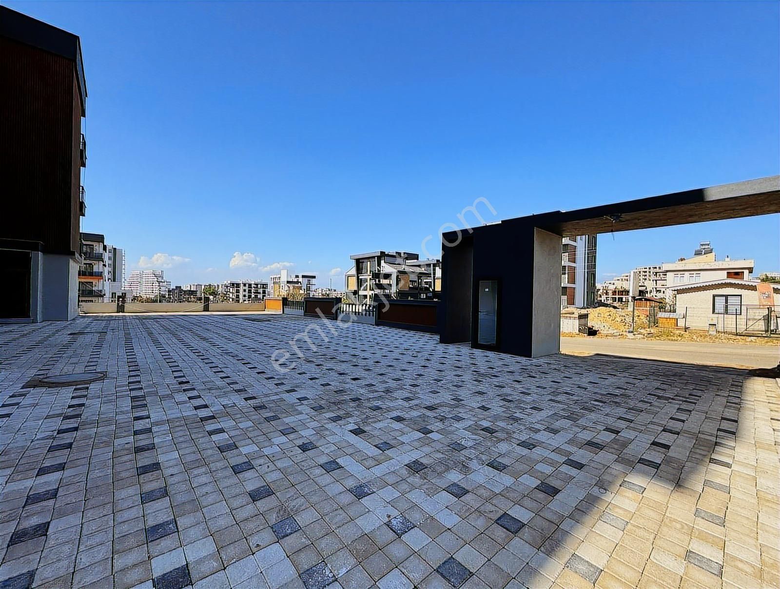 Uğur Kurtulmuş'tan Oturuma Hazır Arakat 2+1 Daire - Görsel 2