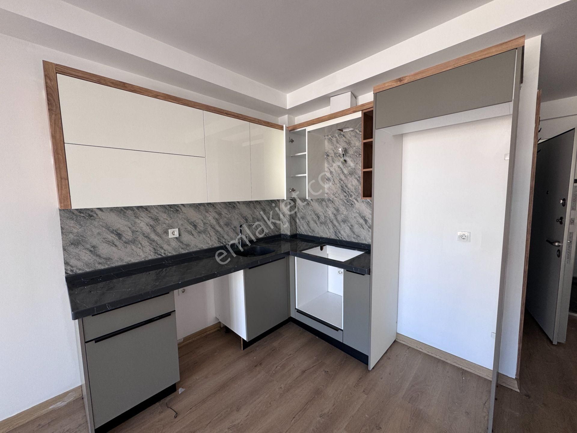 Değirmendere Bemka Paradise'ta Havuzlu Güvenlikli Sitede 1+1 - Görsel 11