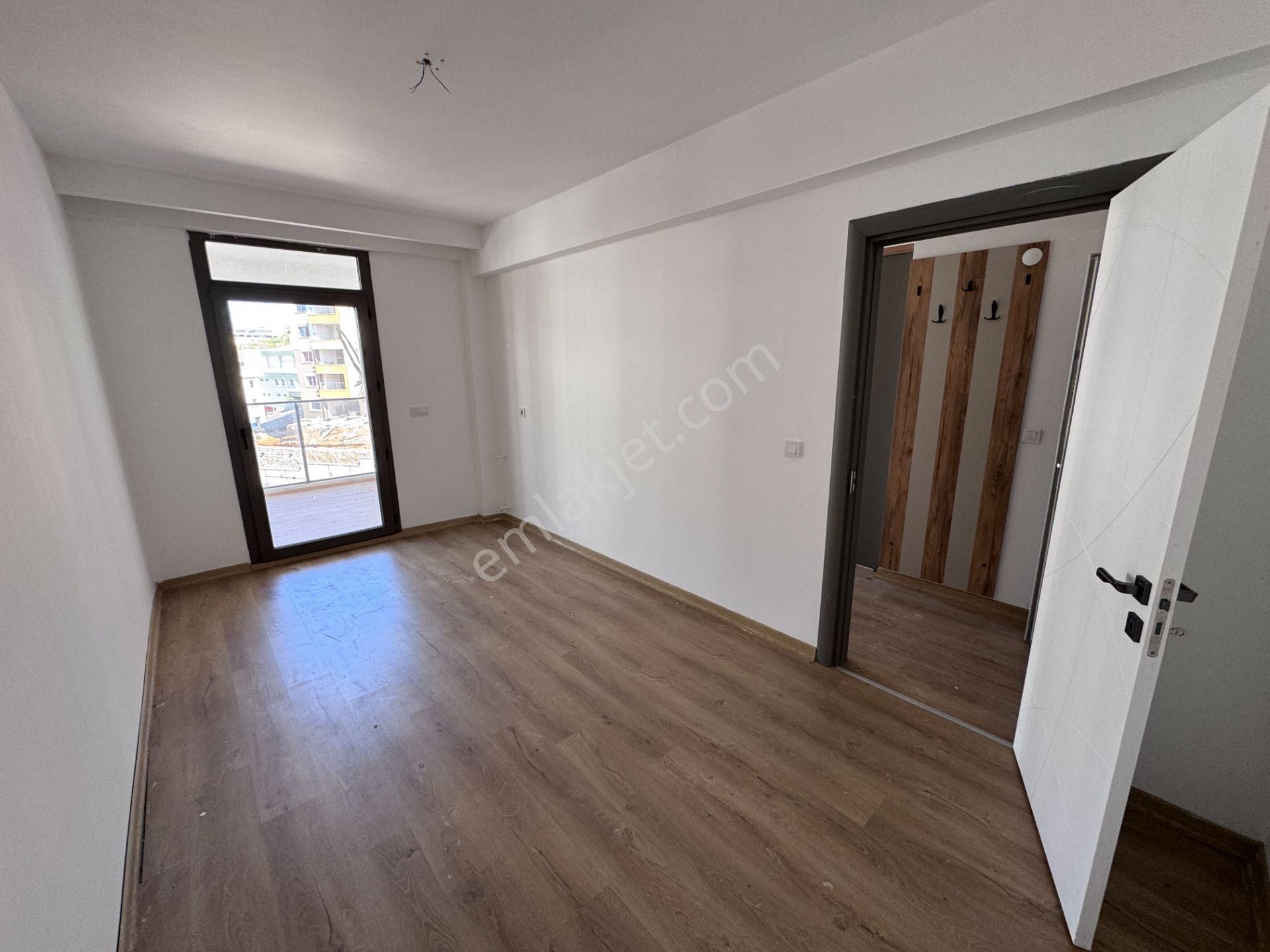 Değirmendere Bemka Paradise'ta Havuzlu Güvenlikli Sitede 1+1 - Görsel 12