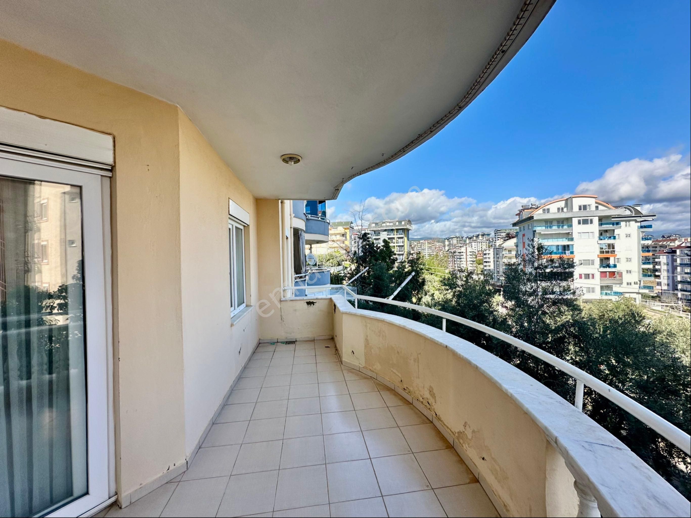 Avsallarda Satılık Merkezi Konumda 2+1 Amerikan Mutfak Geniş Daire - Görsel 10