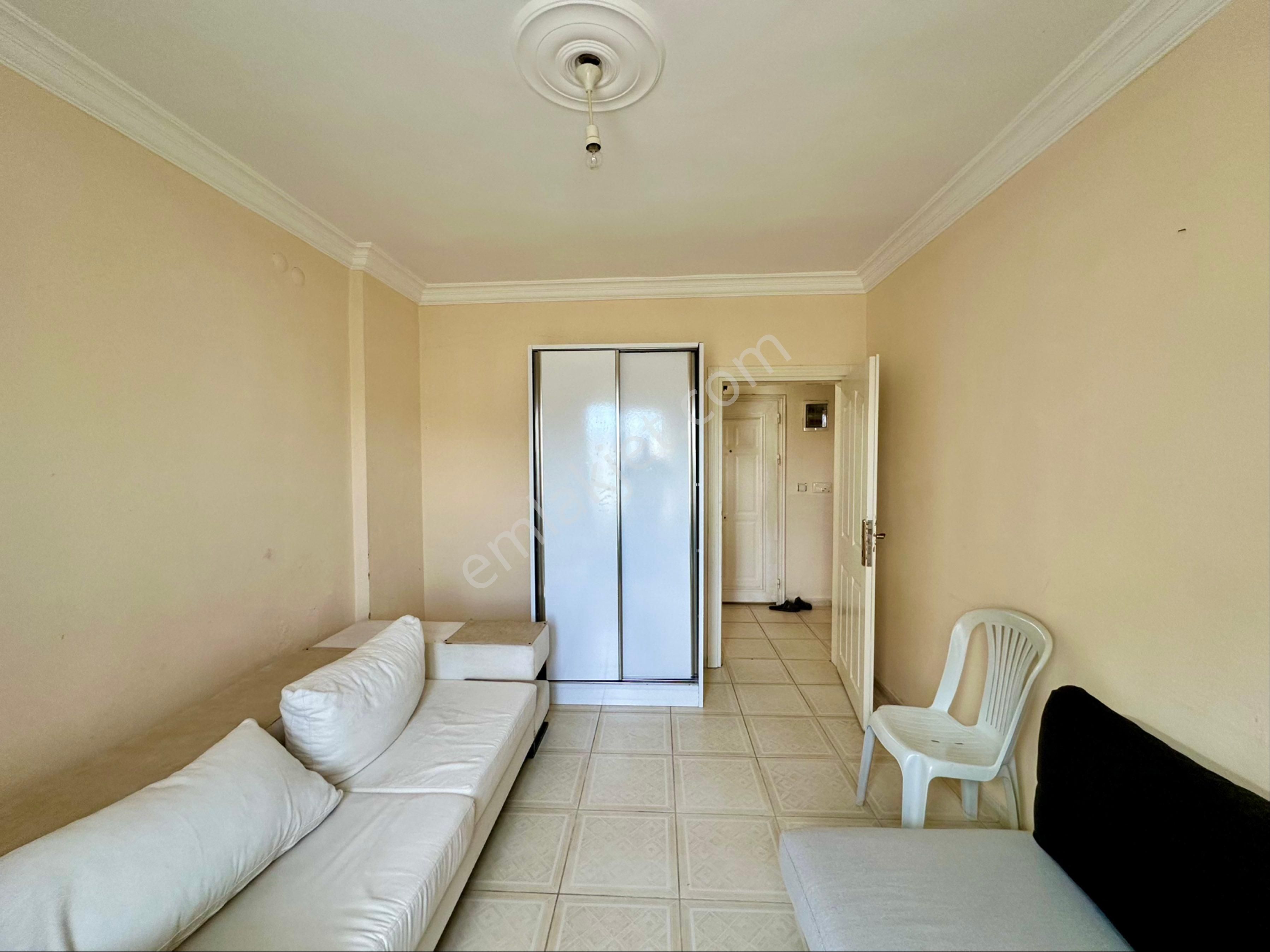 Avsallarda Satılık Merkezi Konumda 2+1 Amerikan Mutfak Geniş Daire - Görsel 2