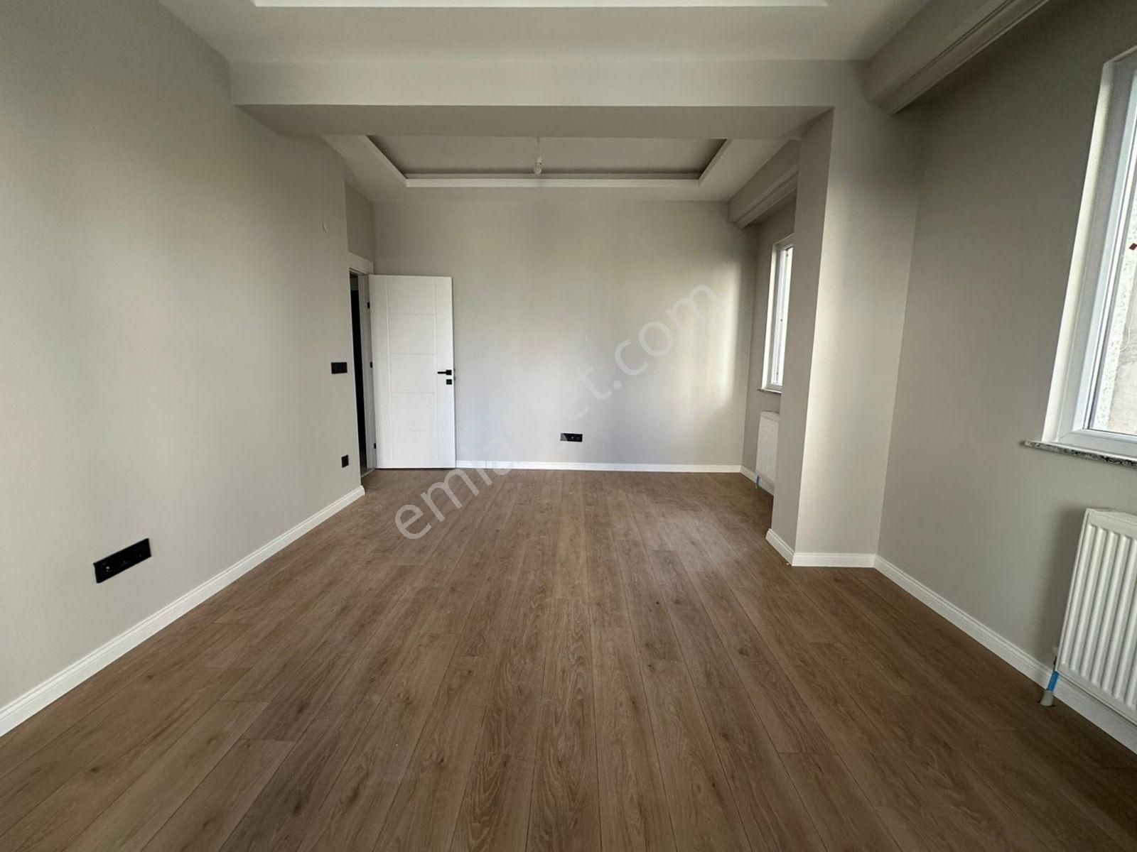 Kartal Metroya Yürüme İskanlı 2+1 Balkonlu - Yüksek Giriş Lüks Daire - Görsel 4