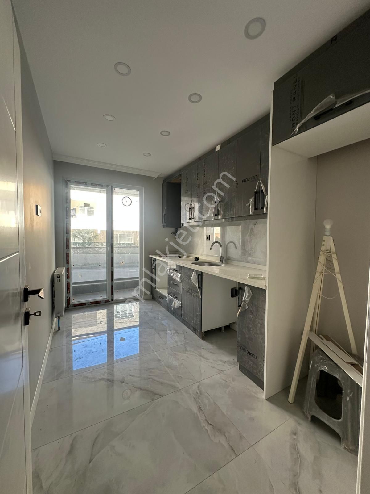 Kartal Metroya Yürüme İskanlı 2+1 Balkonlu - Yüksek Giriş Lüks Daire - Görsel 16