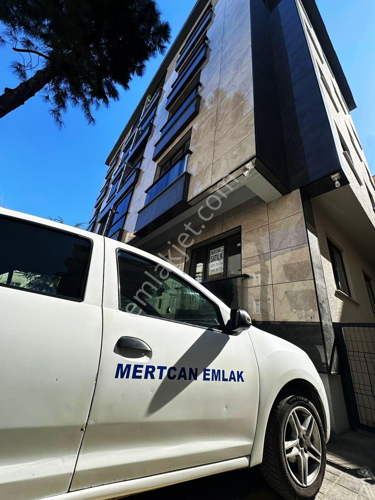 Kartal Metroya Yürüme İskanlı 2+1 Balkonlu - Yüksek Giriş Lüks Daire - Görsel 32