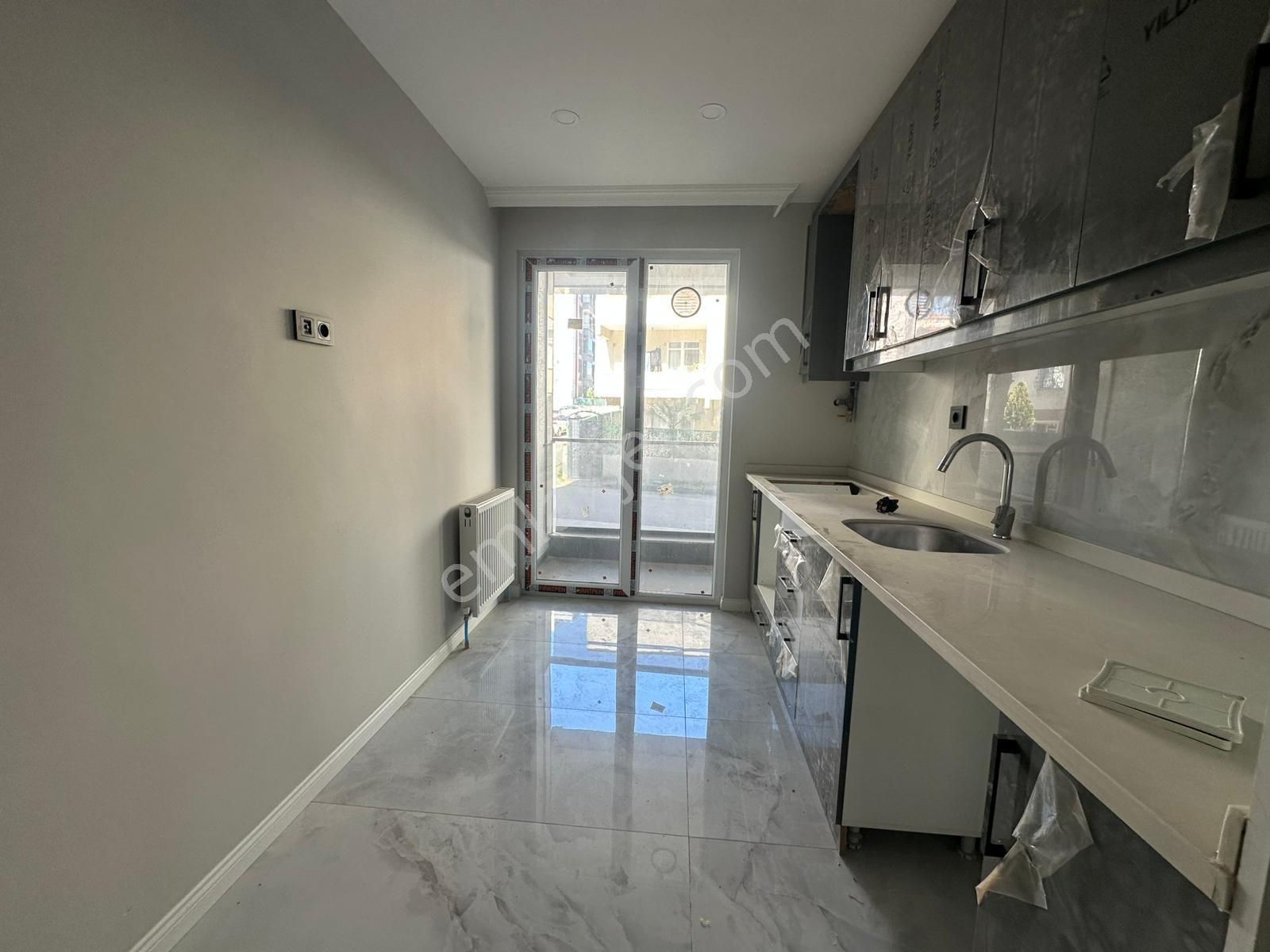 Kartal Metroya Yürüme İskanlı 2+1 Balkonlu - Yüksek Giriş Lüks Daire - Görsel 14