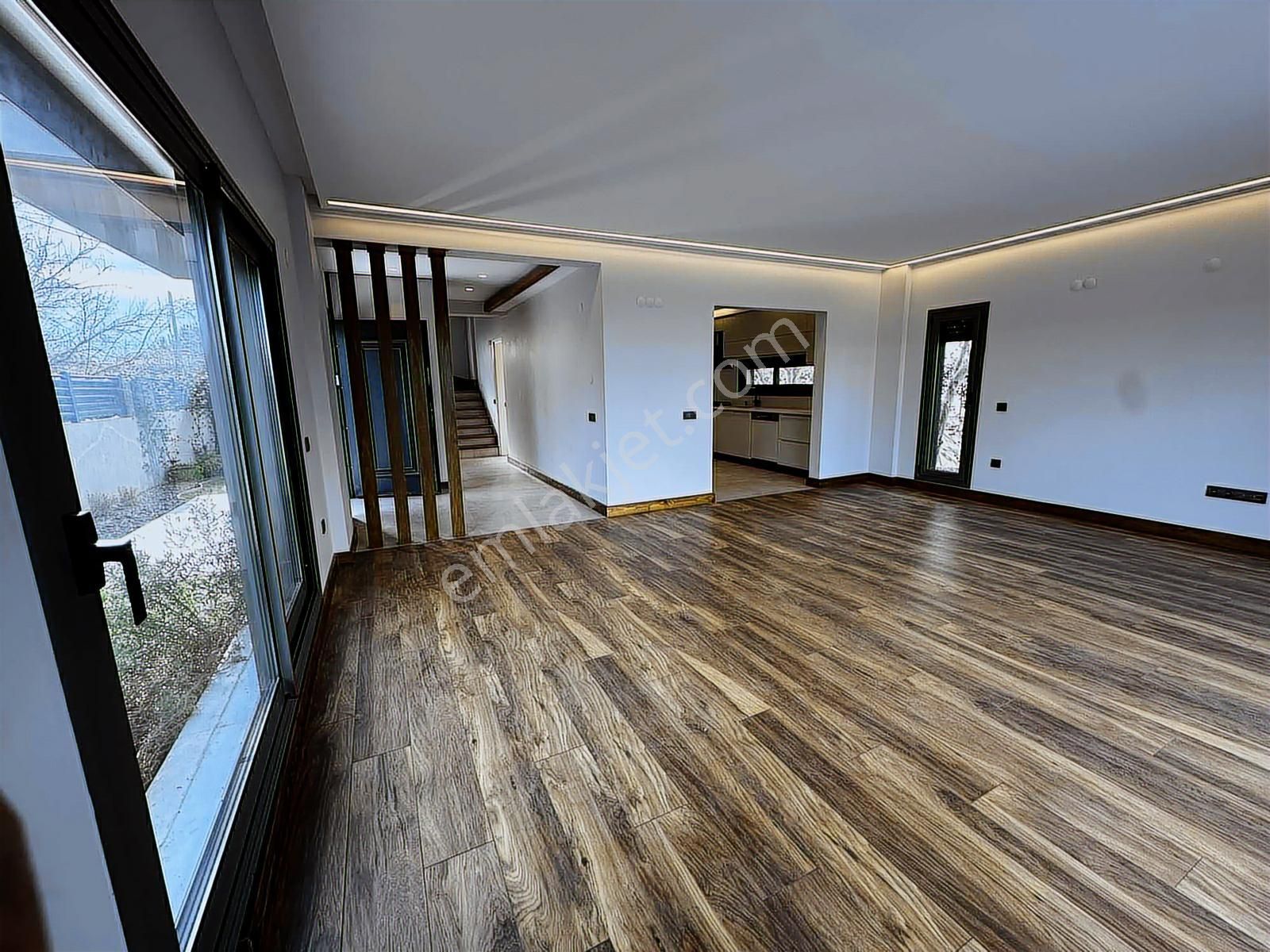 Urla İçmelerde Satılık Lüks Tripleks Villa | Denize 150 Metre - Görsel 34