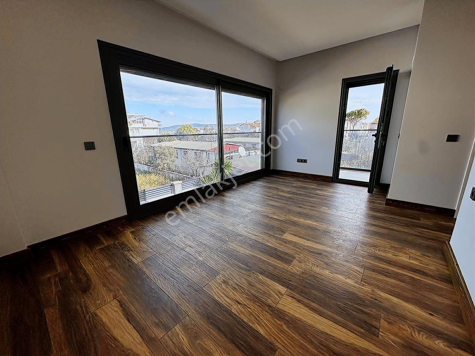 Urla İçmelerde Satılık Lüks Tripleks Villa | Denize 150 Metre - Görsel 4