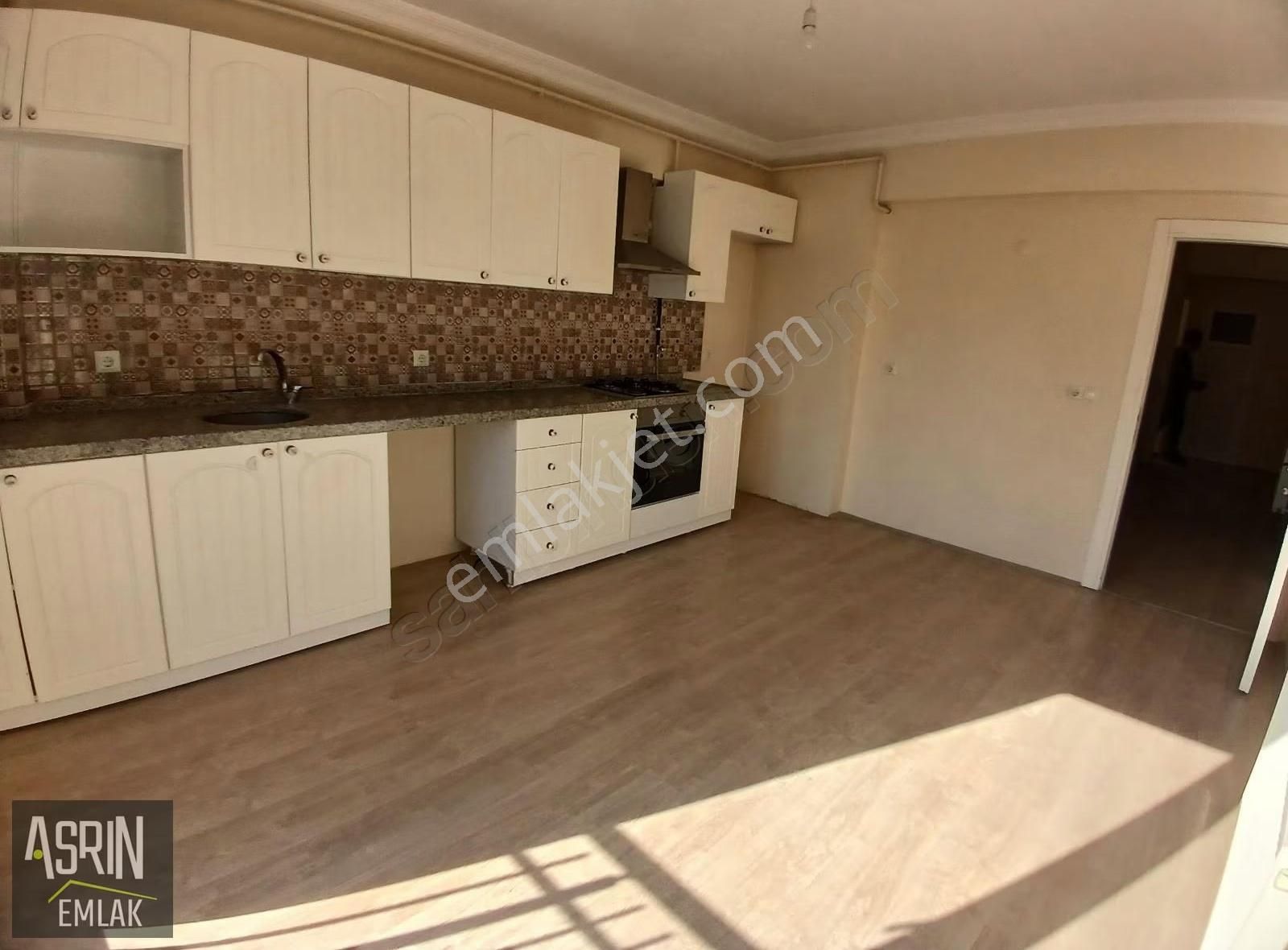 Site İçi 3+1 Ara Kat Asansörlü Geniş Daire - Görsel 14