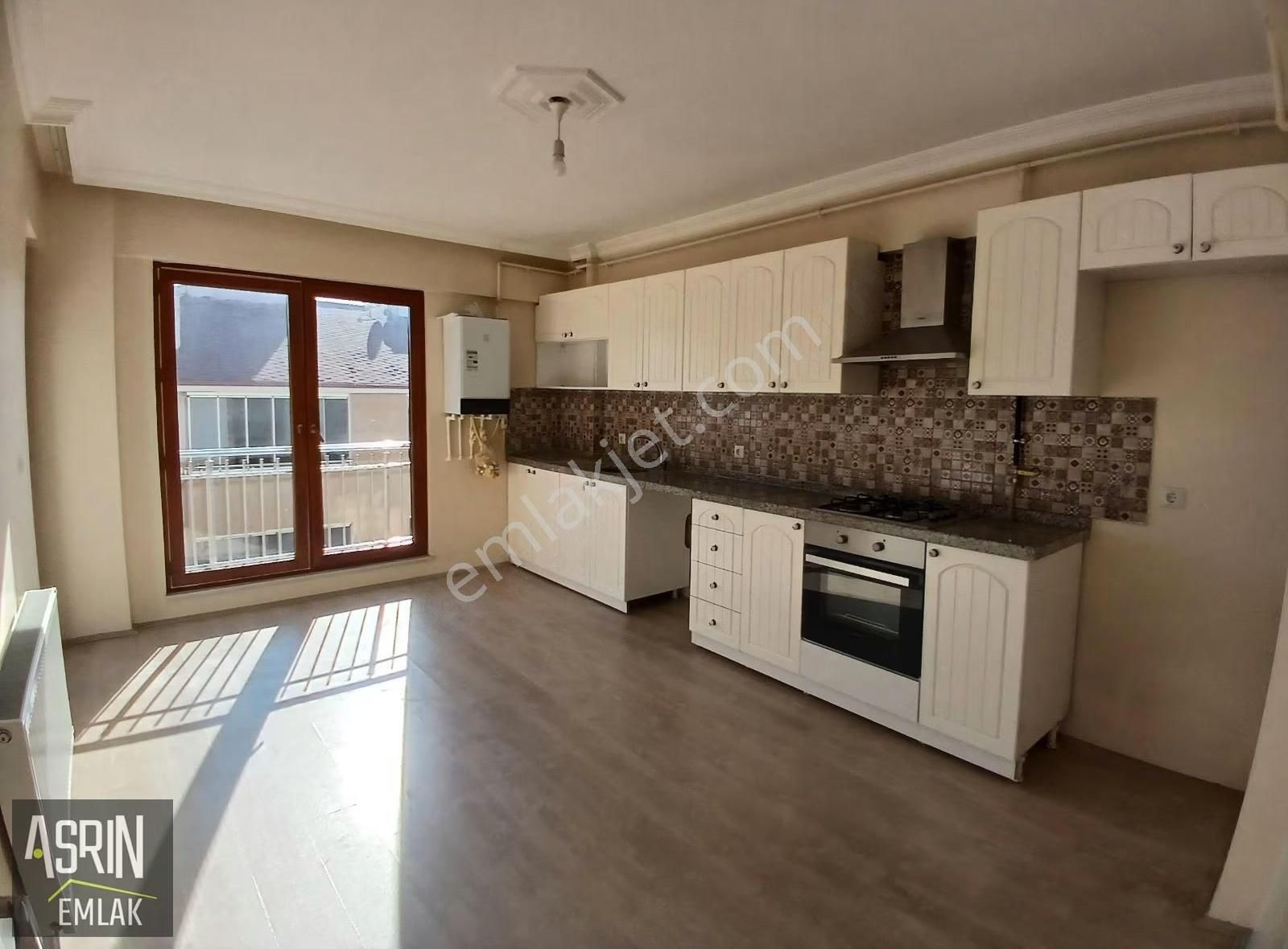 Site İçi 3+1 Ara Kat Asansörlü Geniş Daire