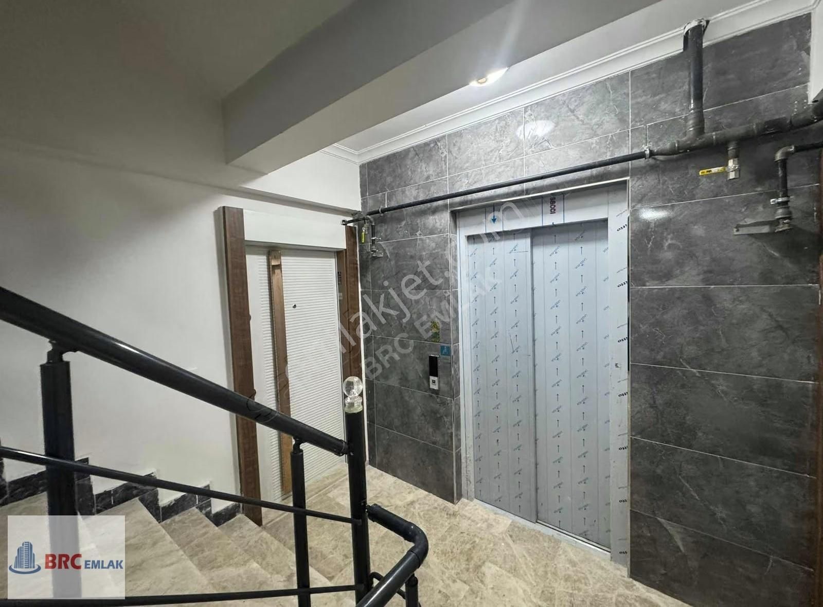 Florya Metrobüse Yakın, Bahçe Katı 2+1 Sıfır Daire - Görsel 8