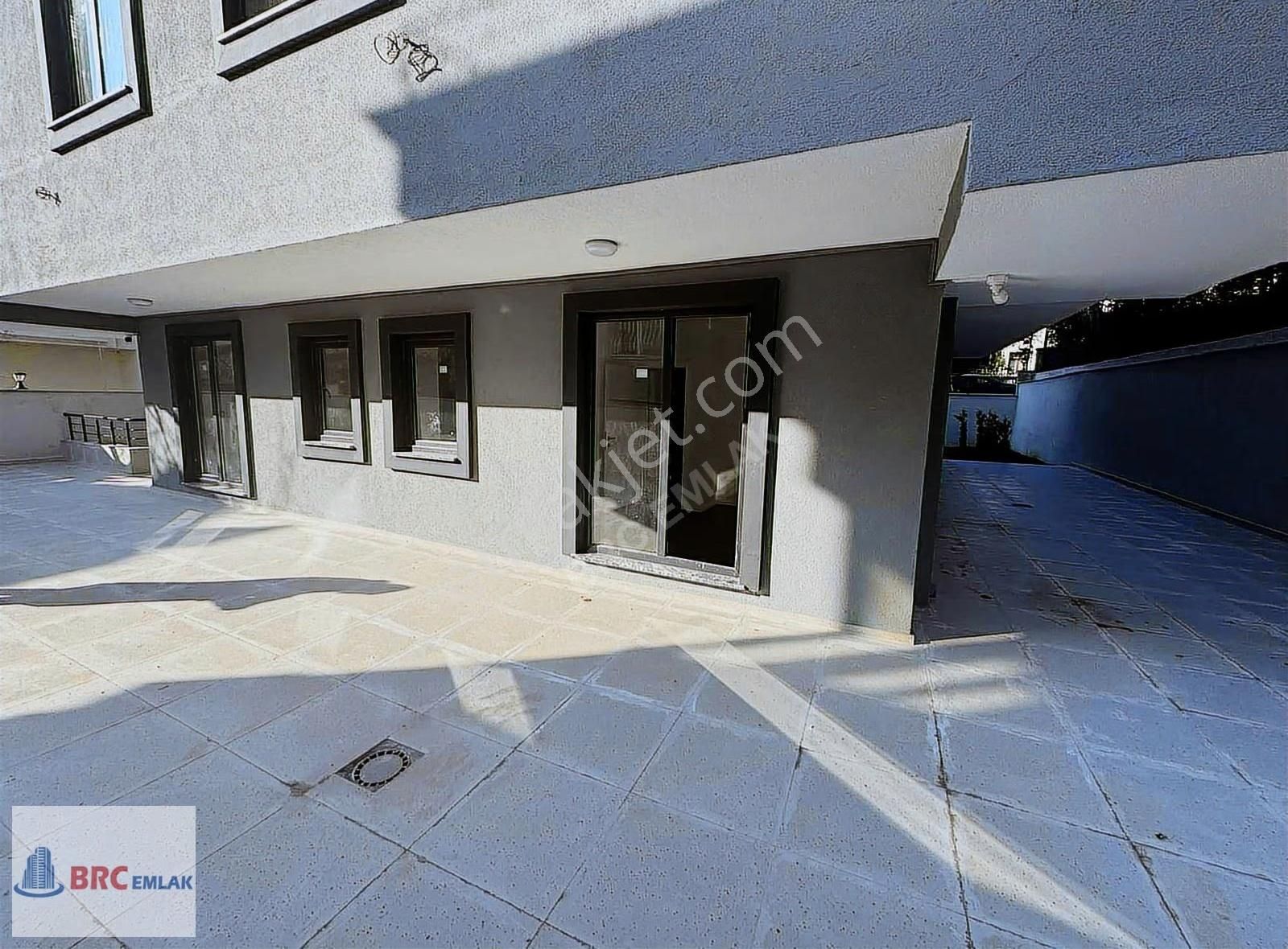 Florya Metrobüse Yakın, Bahçe Katı 2+1 Sıfır Daire - Görsel 27
