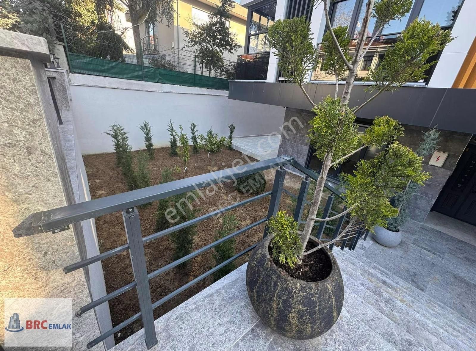 Florya Metrobüse Yakın, Bahçe Katı 2+1 Sıfır Daire - Görsel 18