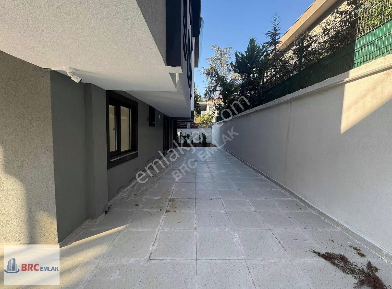 Florya Metrobüse Yakın, Bahçe Katı 2+1 Sıfır Daire - Görsel 28