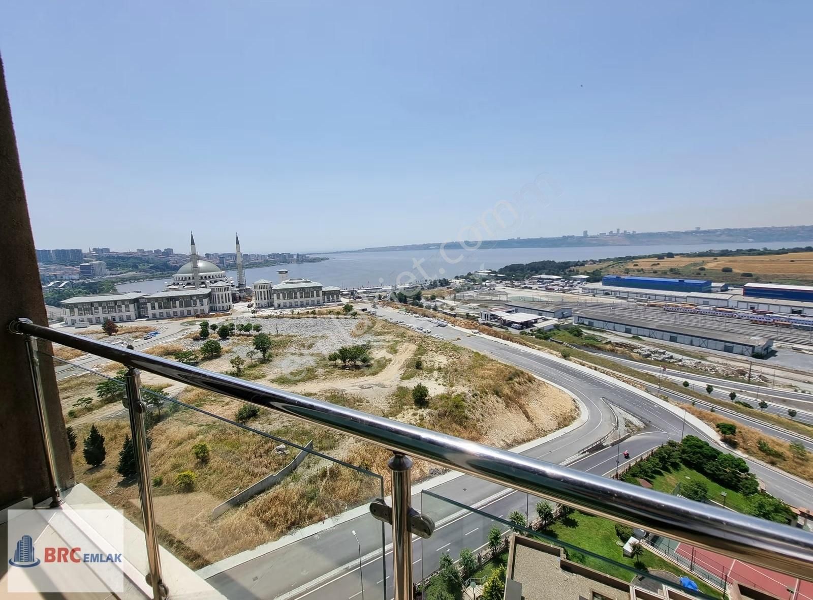 Halkalı Divan Residence Deniz Göl Manzaral Tadilatlı Bakımlı 1+1 - Görsel 11