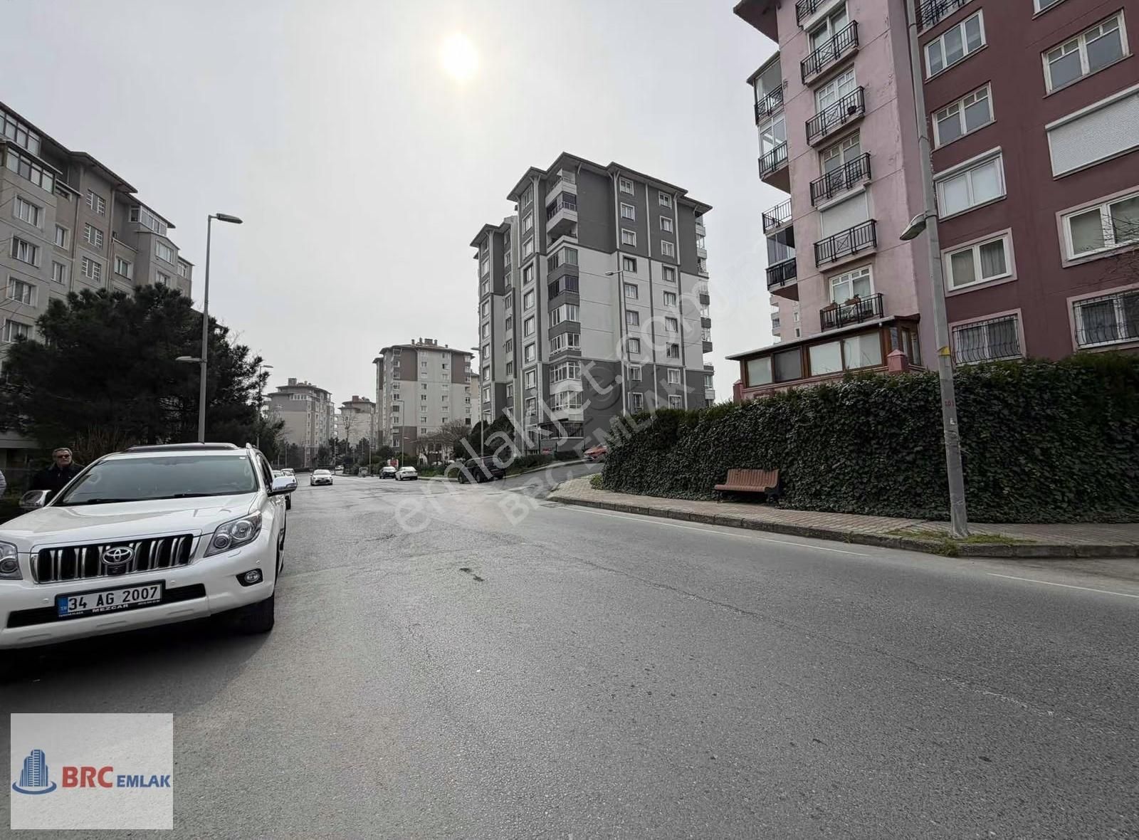 Büyükçekmece'de Satılık 3+1 Daire: Sahile Yakın, Site İçinde - Görsel 3