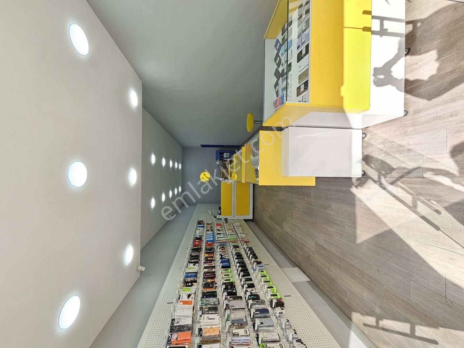 Ataşehir Örnek Mh. Cahar Duduyev Cd. Üzeri 200m2 Köşebaşı Dükkan - Görsel 12