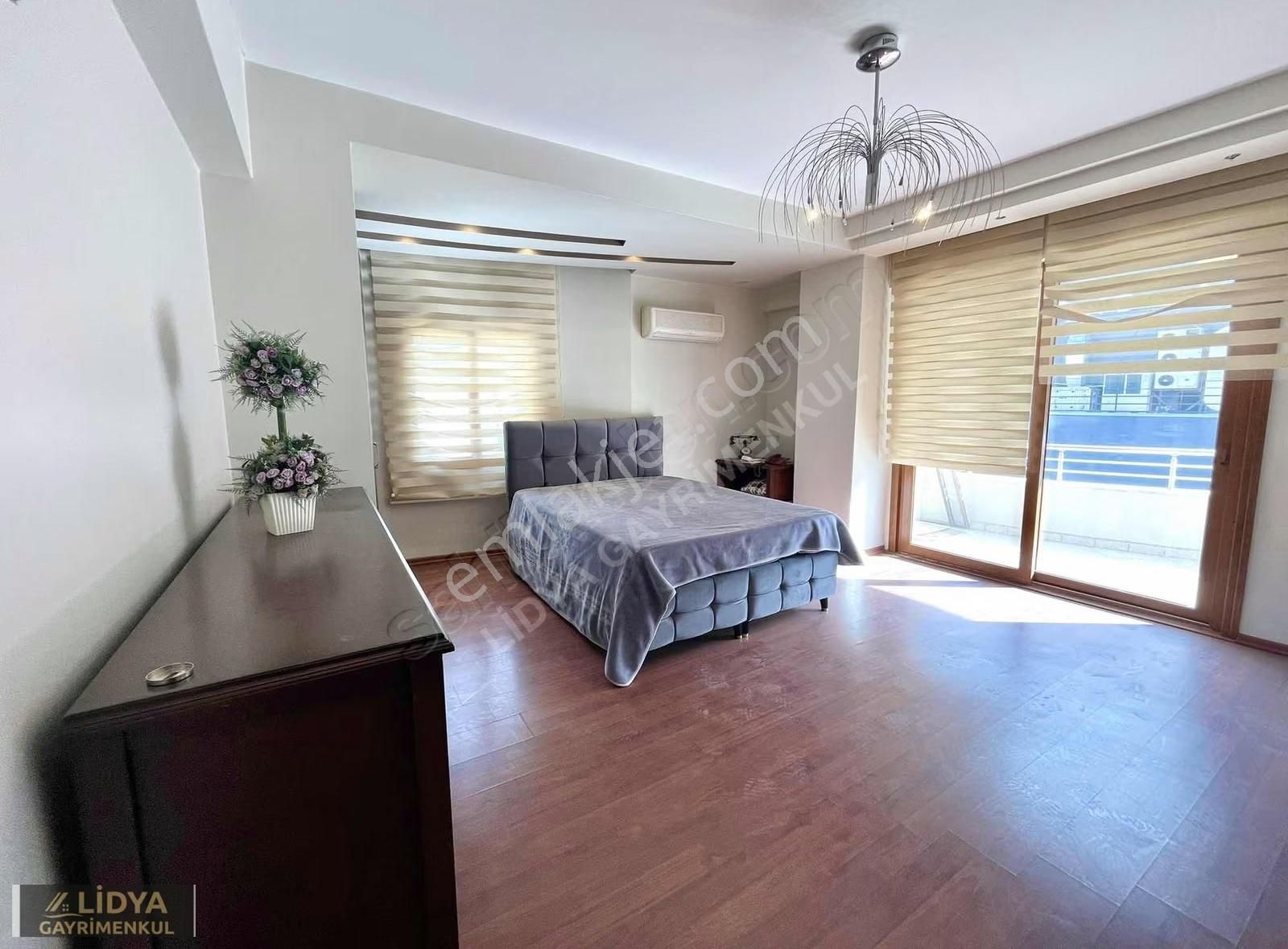 Erdemli Merkezde Geniş 4+1 Kiralık Ofis İşyeri - Görsel 7