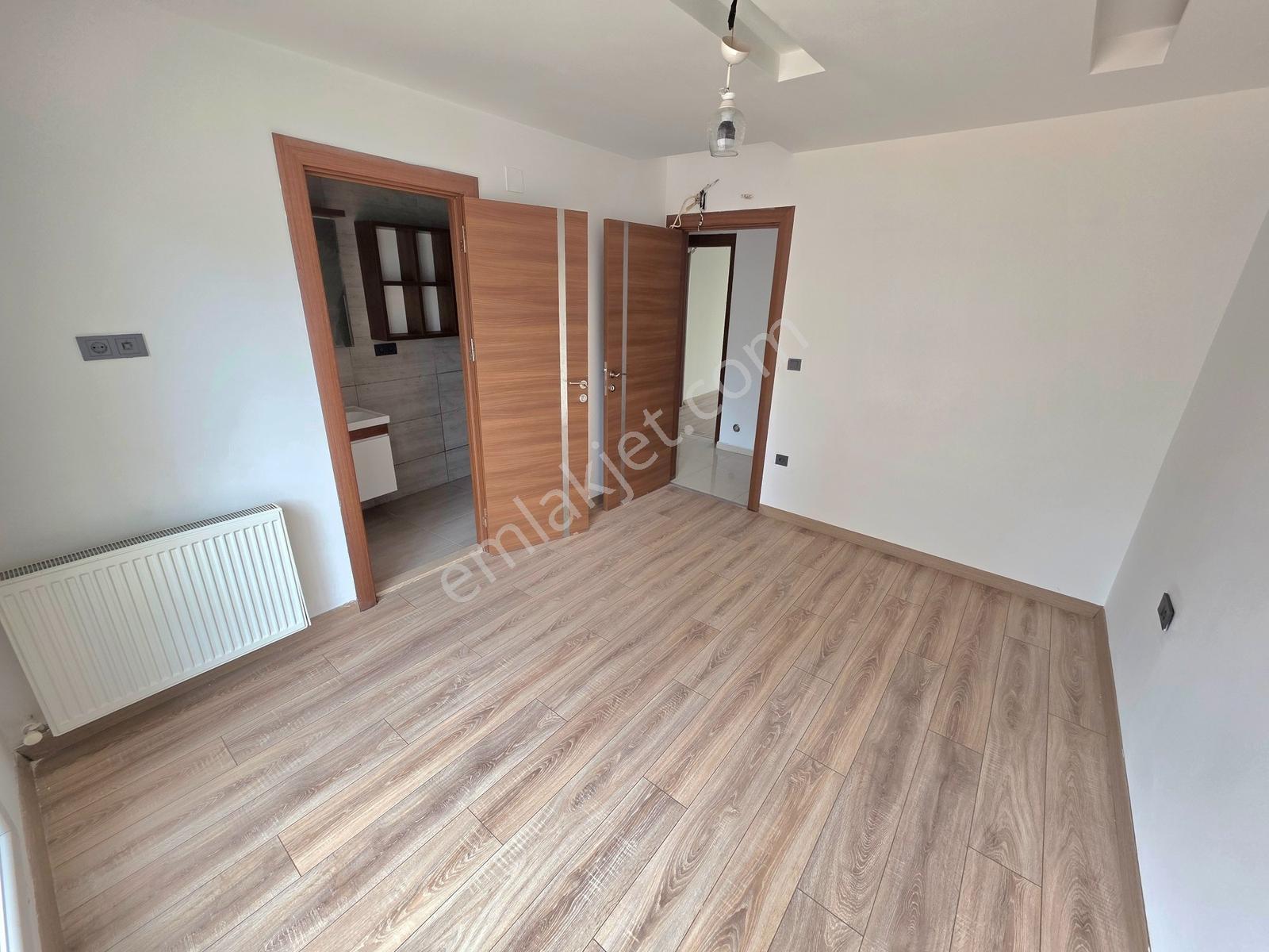 Kuşadasında Kapalı Mutfaklı Site İçi Satılık 3+1 Daire - Görsel 8