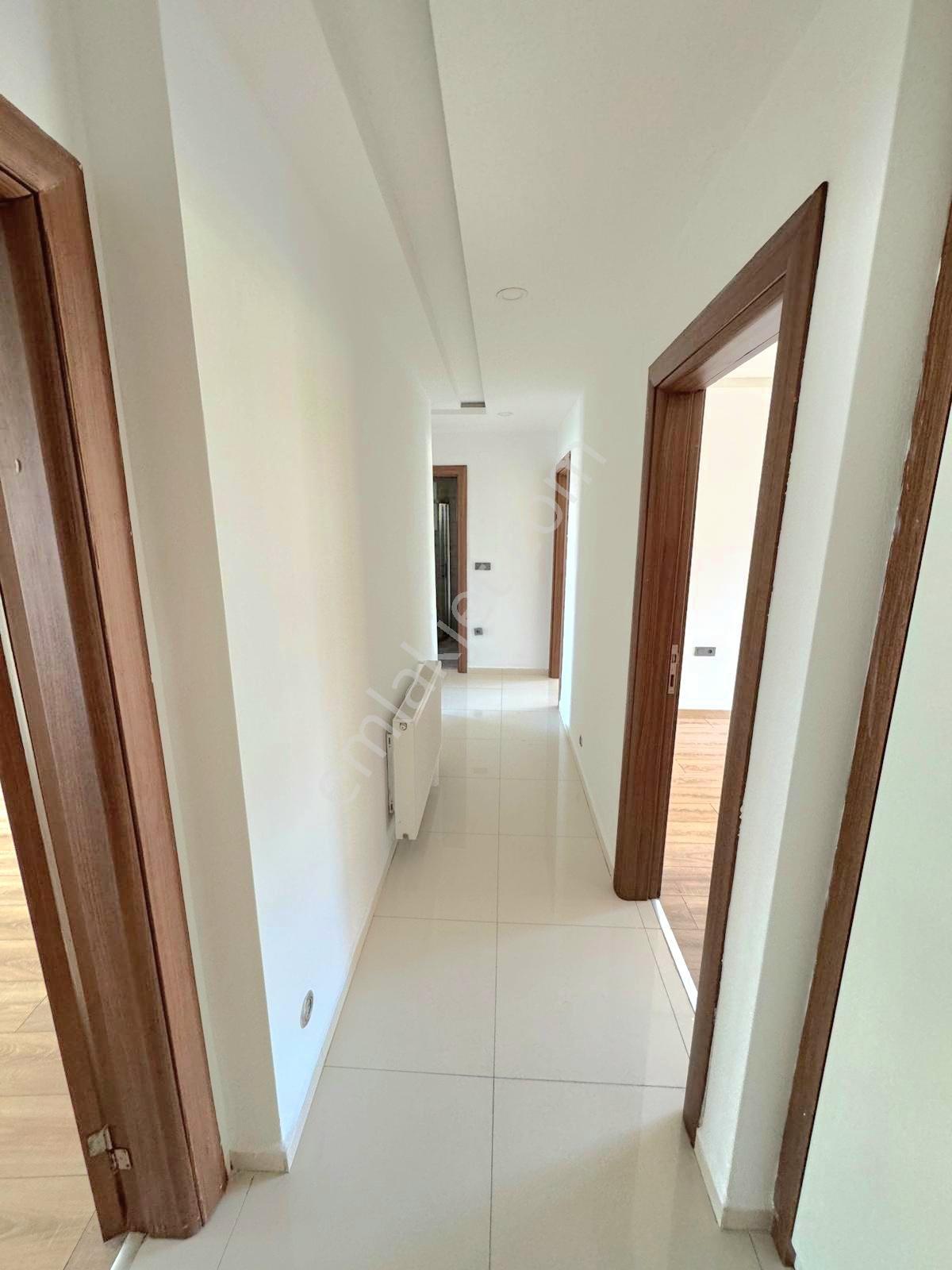 Kuşadasında Kapalı Mutfaklı Site İçi Satılık 3+1 Daire - Görsel 19