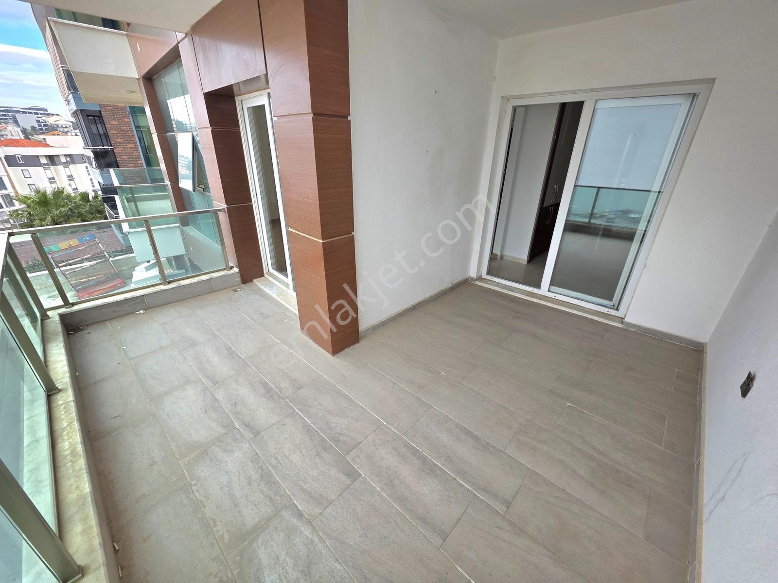 Kuşadasında Kapalı Mutfaklı Site İçi Satılık 3+1 Daire - Görsel 20
